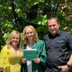 Meet your Posher, Courtney